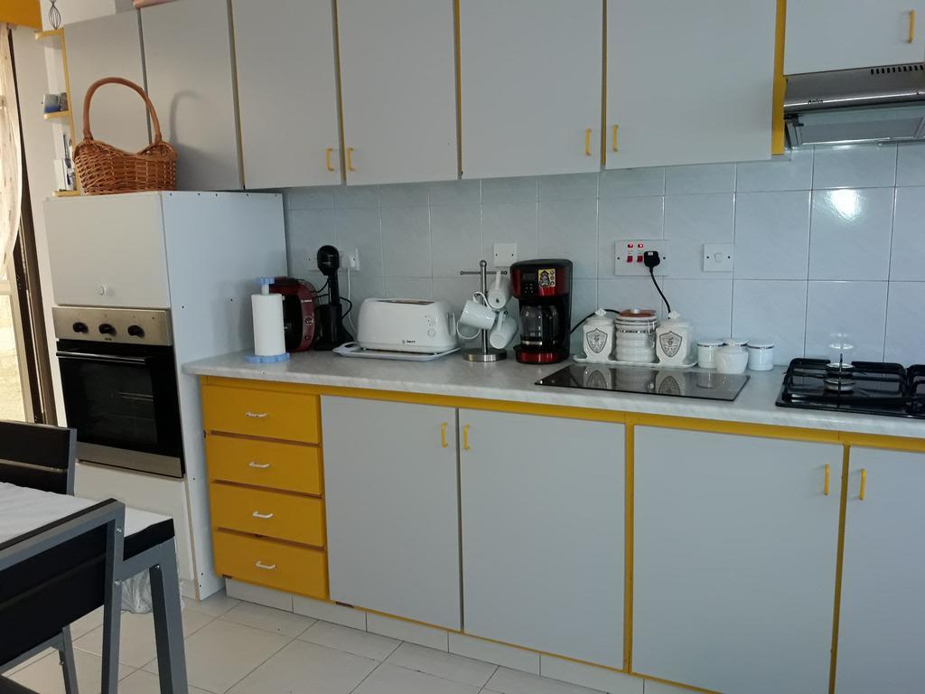 Shared Top 1St Floor Villa ليماسول المظهر الخارجي الصورة