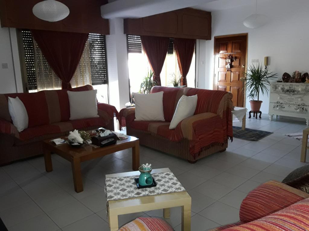 Shared Top 1St Floor Villa ليماسول المظهر الخارجي الصورة